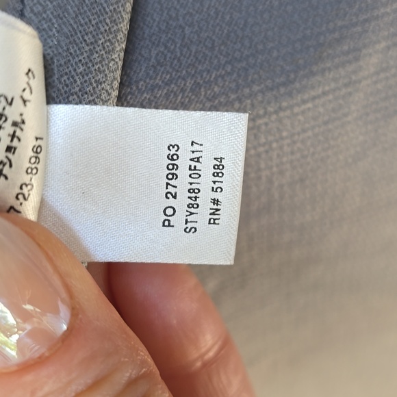 Patagonia black hooded windbreaker XS - Picture 13 of 13